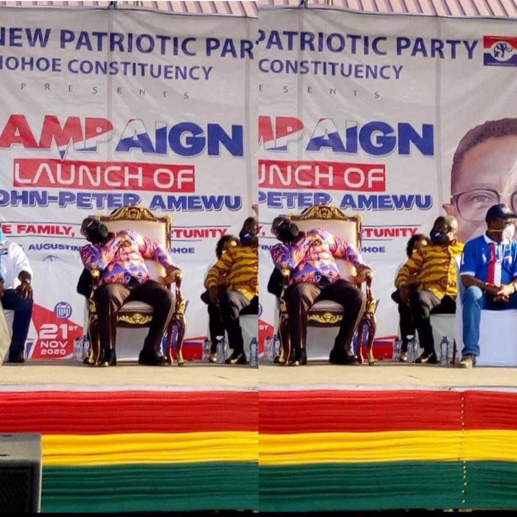 Photos: President Akufo-Addo Seen Sleeping At A Campaign Launch In Volta Region